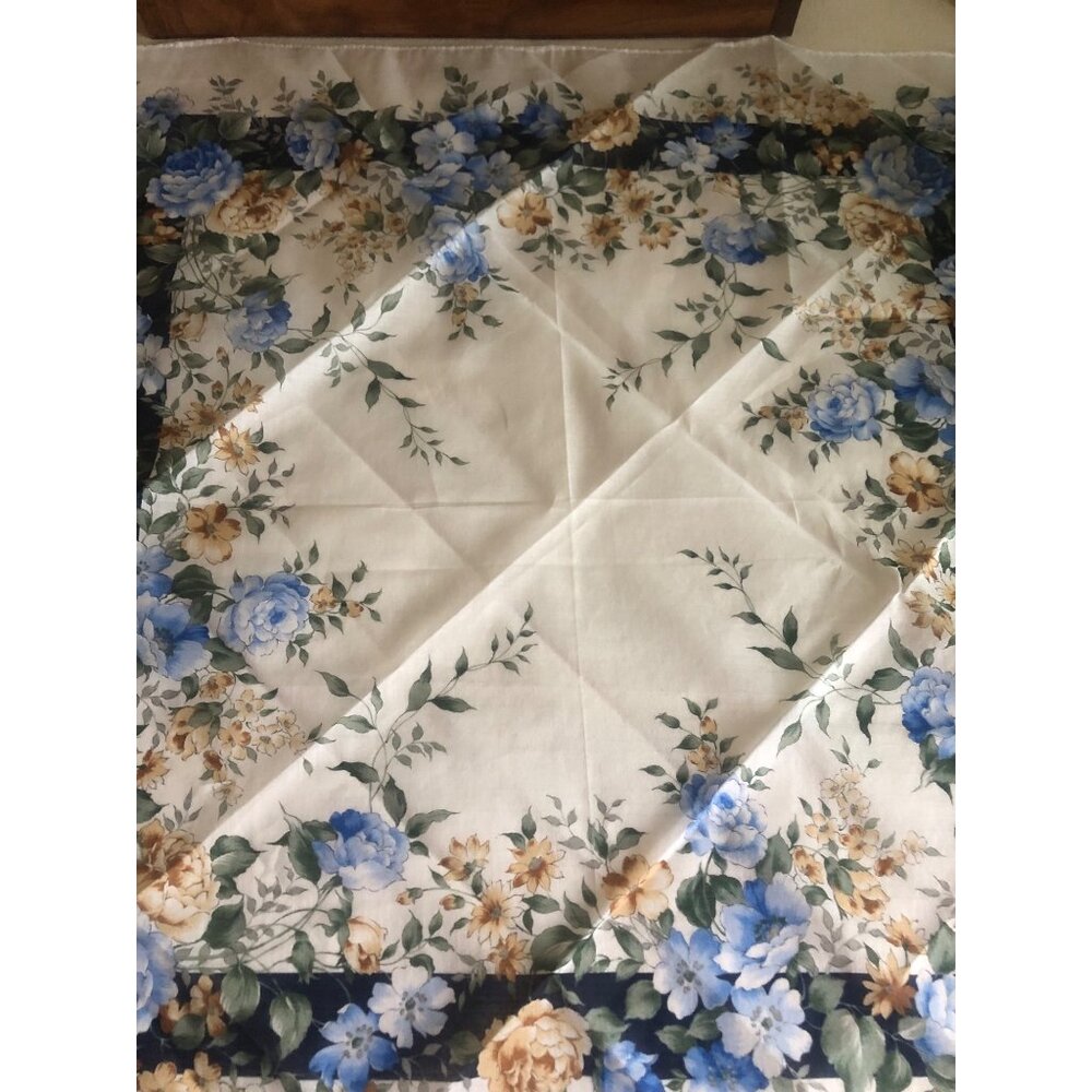 Vintage Yves Saint Laurent Small Floral Pattern Scarf / Handkerchief - Picture 5 of 7